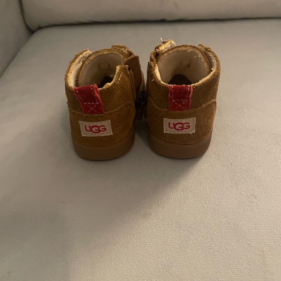 Toddler UGG BOOTS - Picture 3 of 3